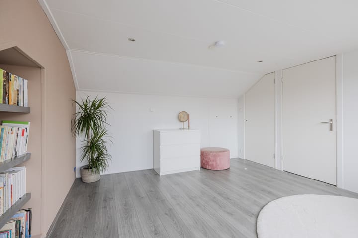 Photo 30 of Piet Heinstraat 12