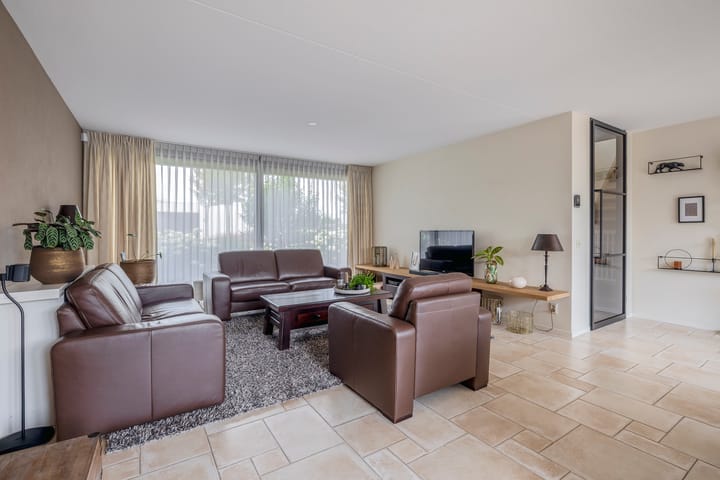 Foto 2 van Paardenbloem 7