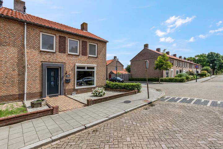 Foto 5 van Braillestraat 15