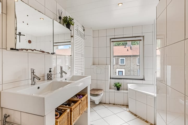 Foto 29 van Braillestraat 15