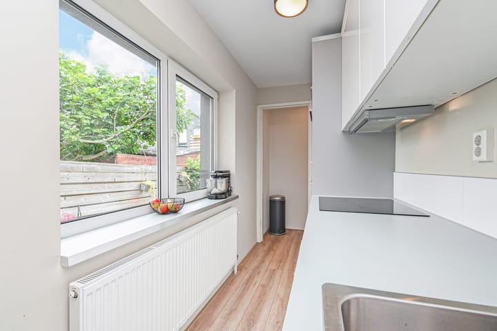 Photo 13 of P.C. Bothstraat 48