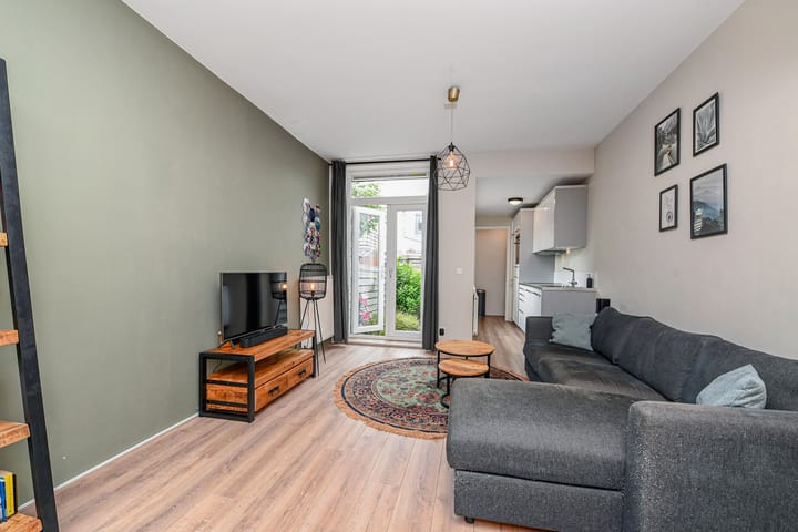 Photo 12 of P.C. Bothstraat 48