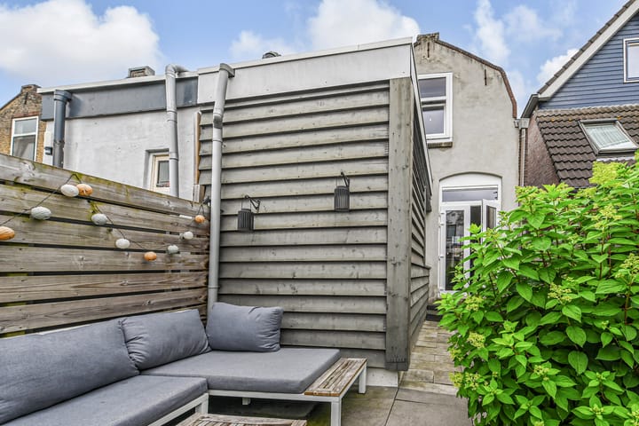 Photo 27 of P.C. Bothstraat 48