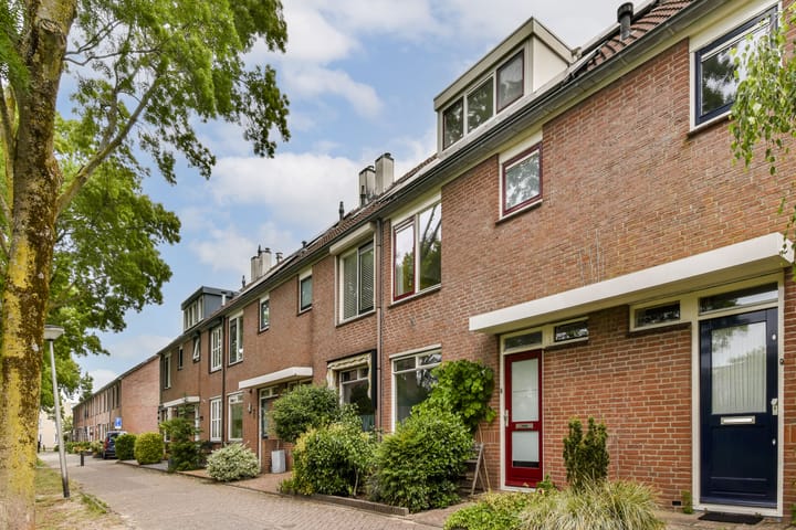 Foto 38 van Clusiusstraat 3