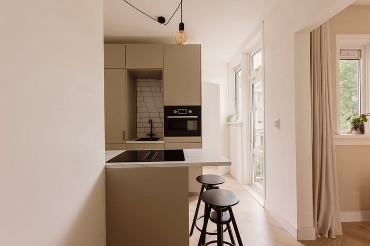 Foto 12 van Van Hogendorpstraat 183-2