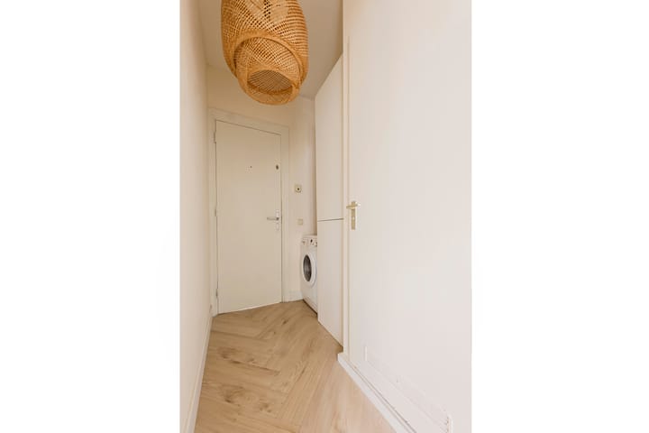 Foto 22 van Van Hogendorpstraat 183-2