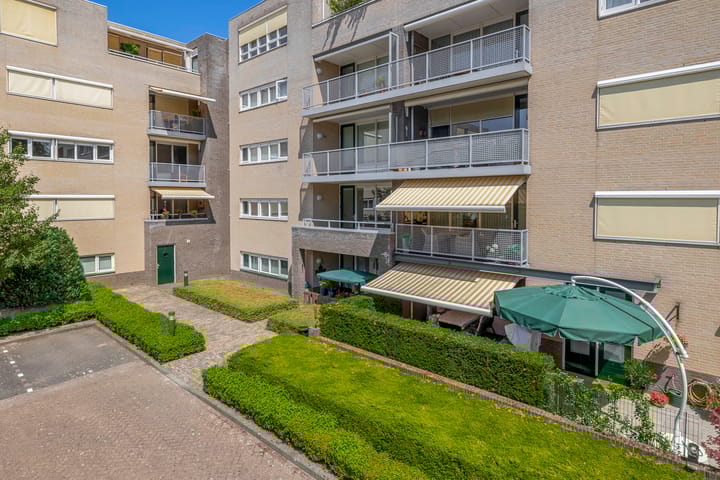 Foto 24 van Mr. van Coothstraat 20