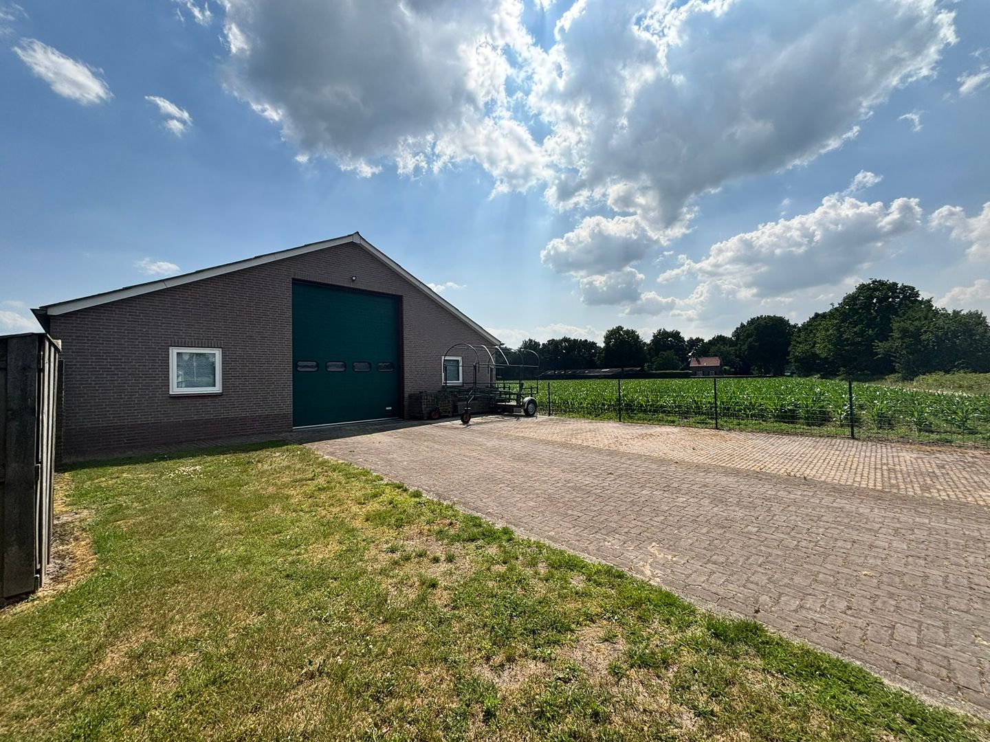 View photo 2 of Nieuwe Erven 37