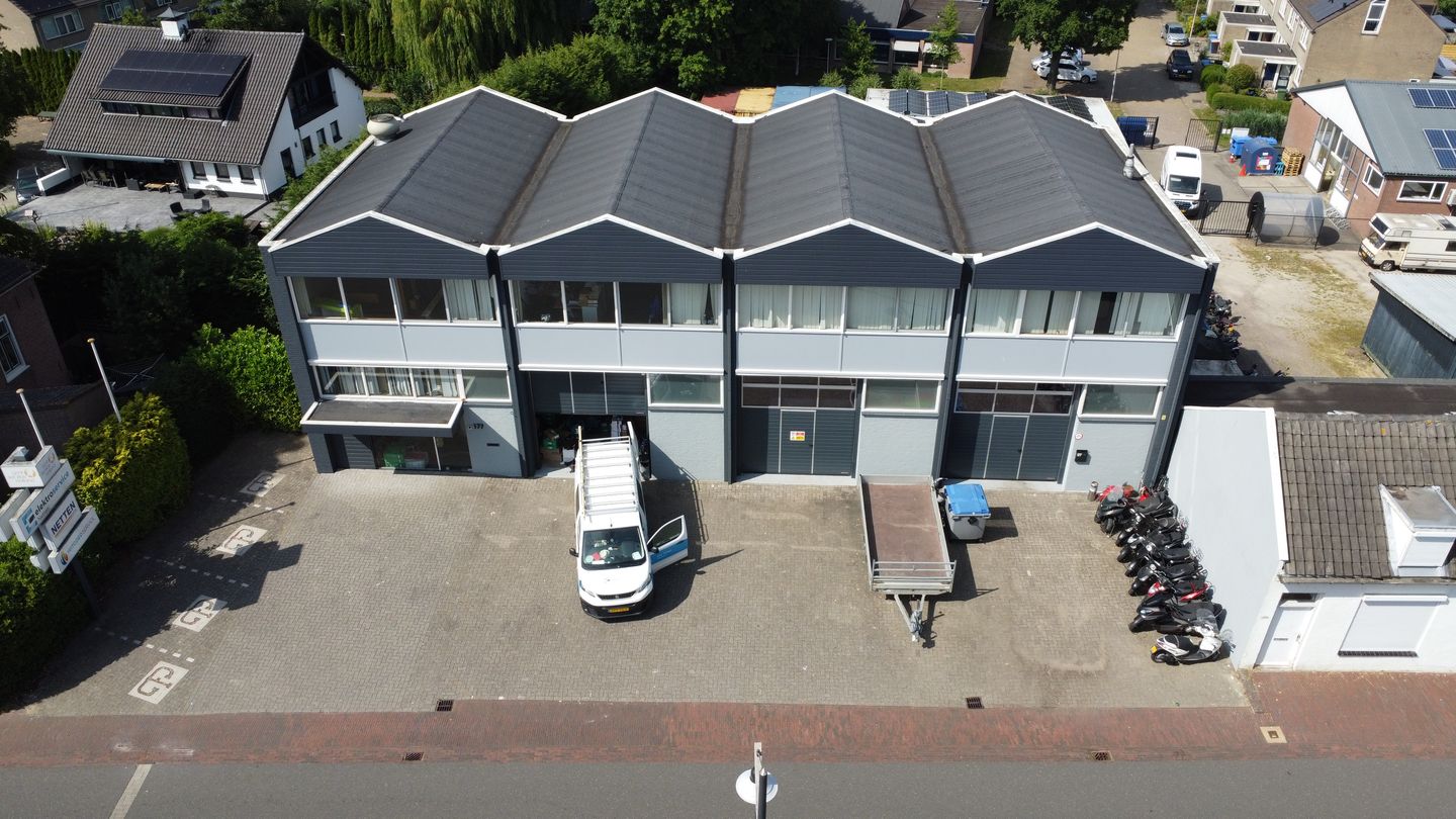 Bekijk foto 1 van Molendijk 177