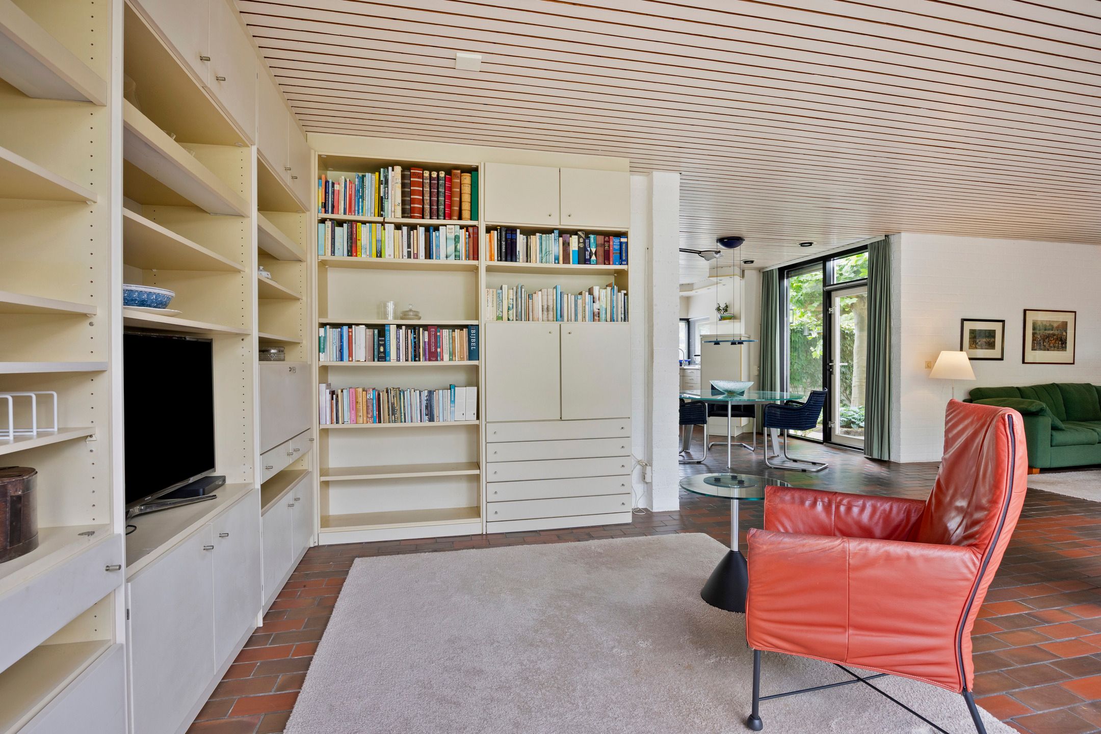 Photo 18 of Karel Gerardstraat 8