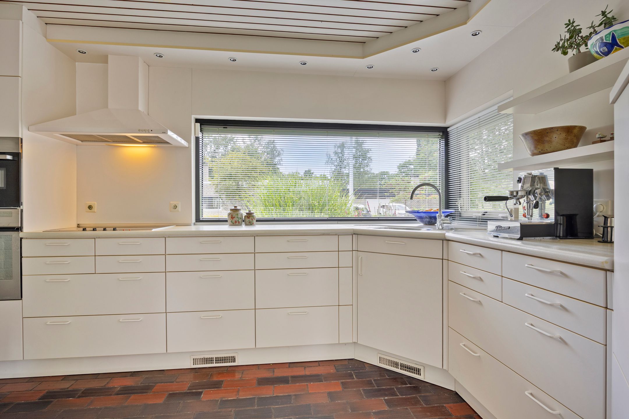 Photo 24 of Karel Gerardstraat 8