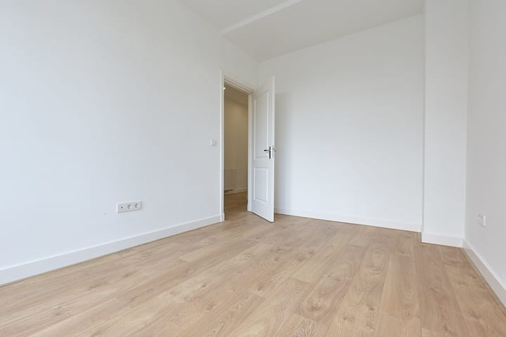 Foto 11 van Willem van Outhoornstraat 47