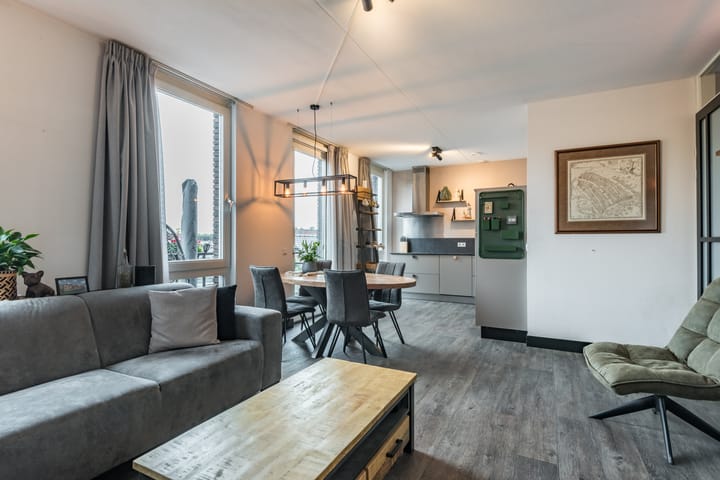 Photo 9 of Groen van Prinstererlaan 47-F