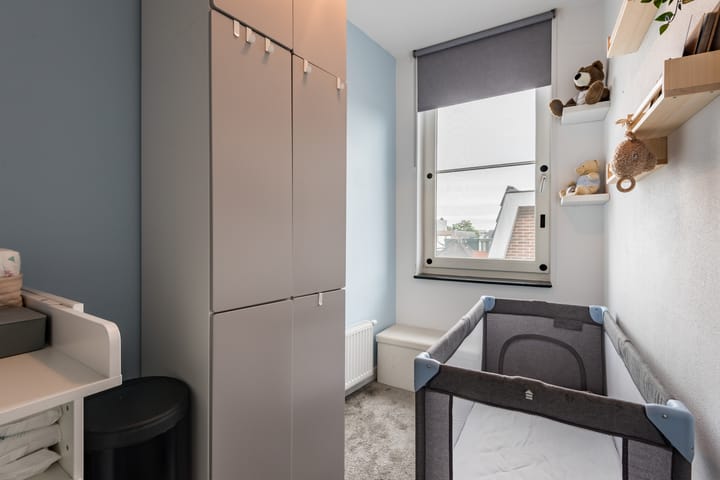 Photo 17 of Groen van Prinstererlaan 47-F