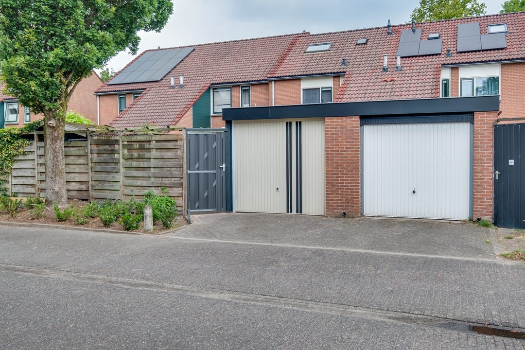 Foto 2 van Zernikeplein 12