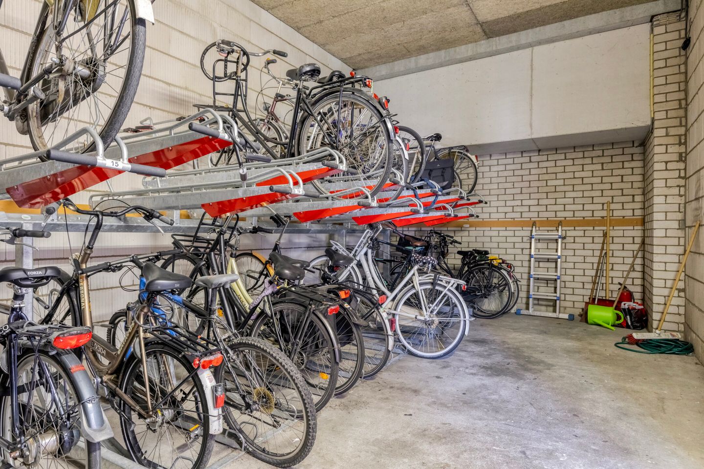 Foto 25 van Magazijnstraat 24