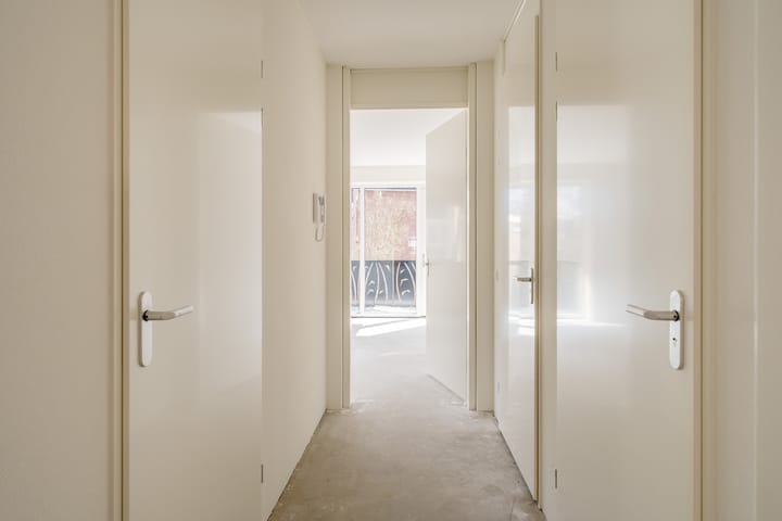 Photo 2 of Achterdorpsstraat 2-C