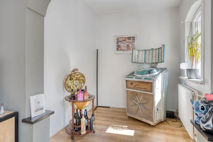 Foto 18 van Antoniuslaan 36