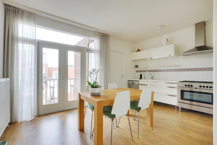 Photo 6 of Goudsbloemstraat 50-3