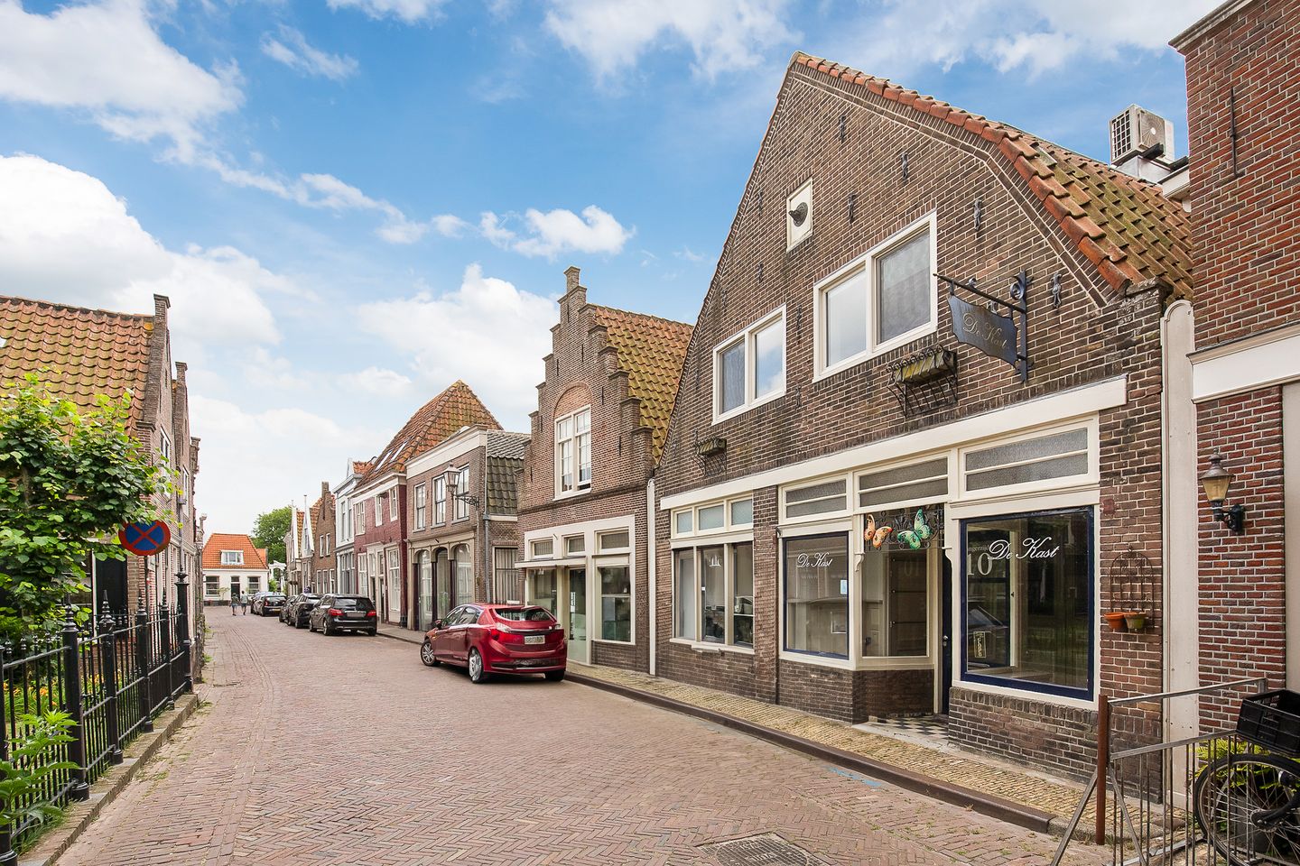 View photo 2 of Lingerzijde 10