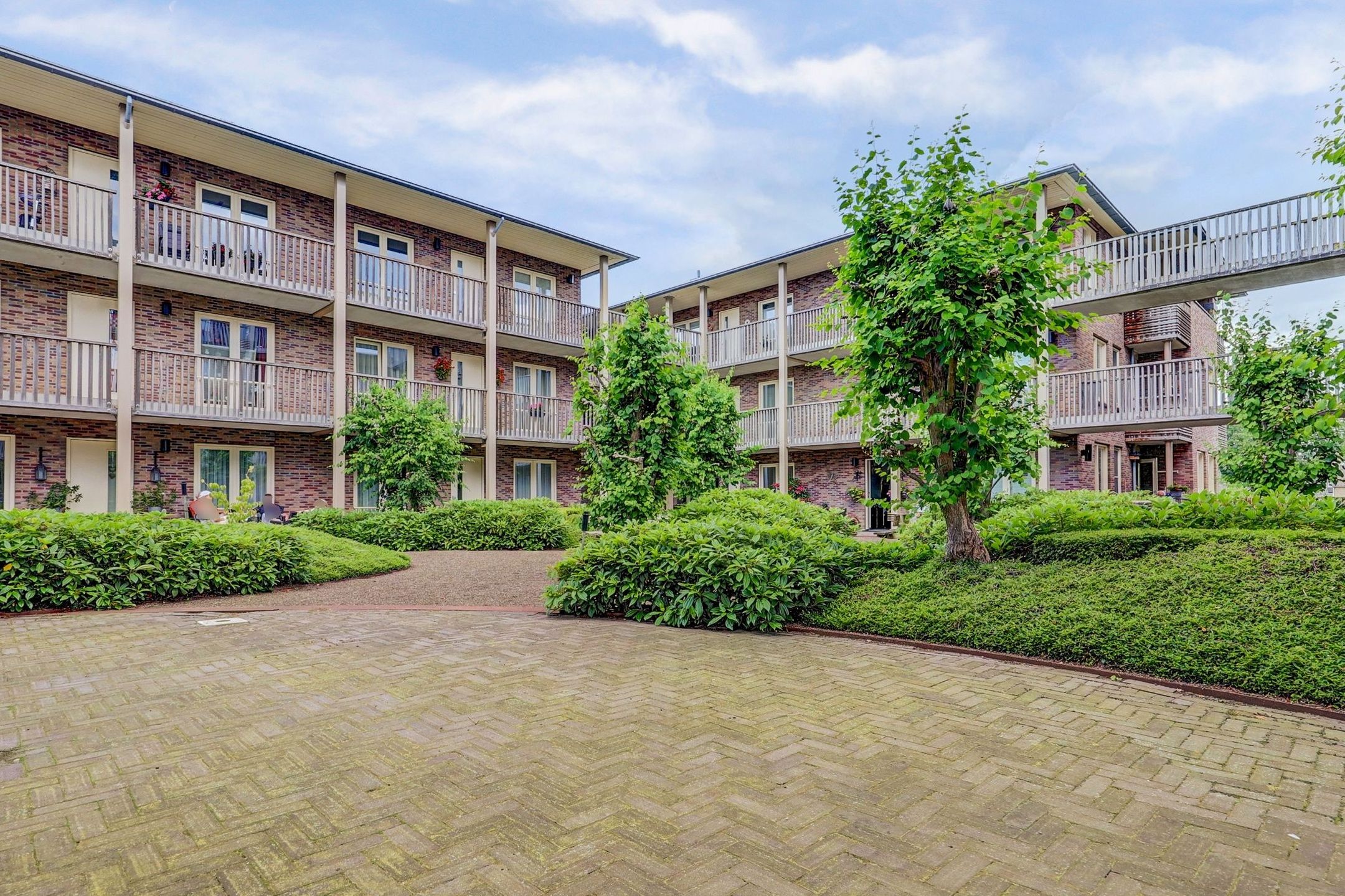 Foto 6 van Pastoor Van den Hurkplein 10