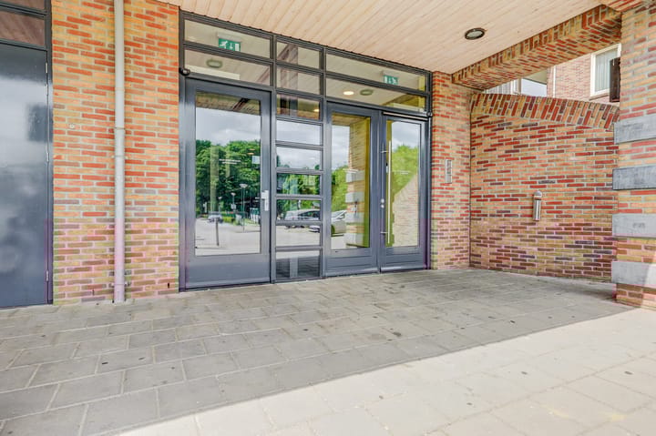 Photo 7 of Pastoor Van den Hurkplein 10