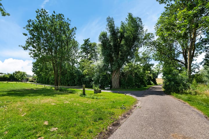 Foto 32 van Herxen 83