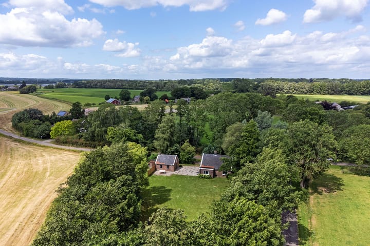 Foto 35 van Herxen 83