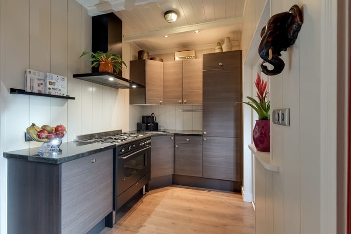 Photo 12 of Kanaalstraat 53