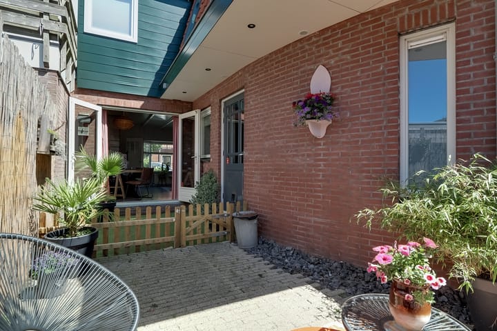 Photo 21 of Kanaalstraat 53