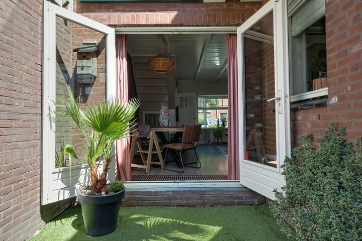 Photo 22 of Kanaalstraat 53