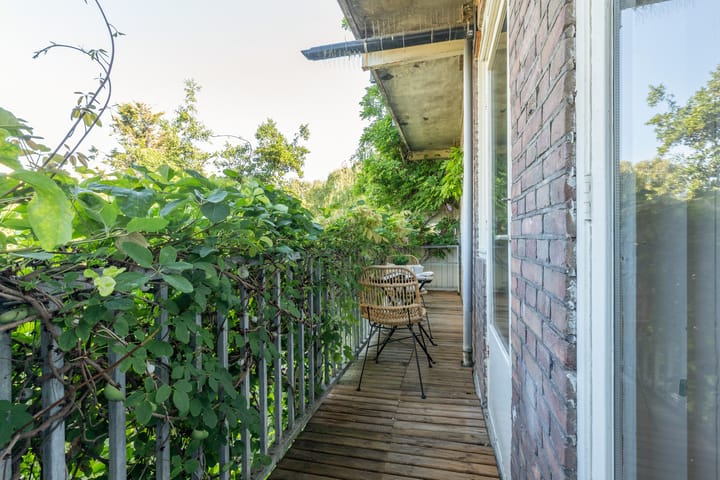 Photo 33 of Witte de Withstraat 140-2