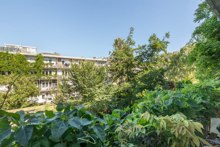 Photo 35 of Witte de Withstraat 140-2