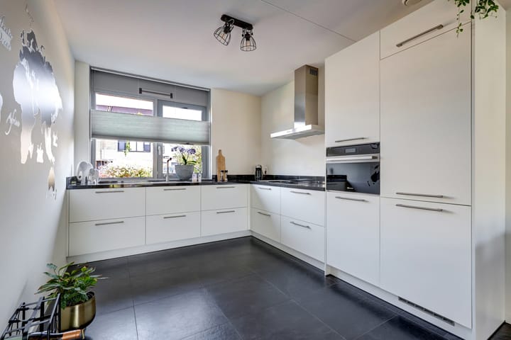 Photo 9 of Palesstraat 6