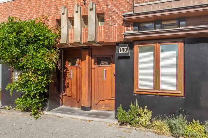 Photo 40 of Witte de Withstraat 140-2