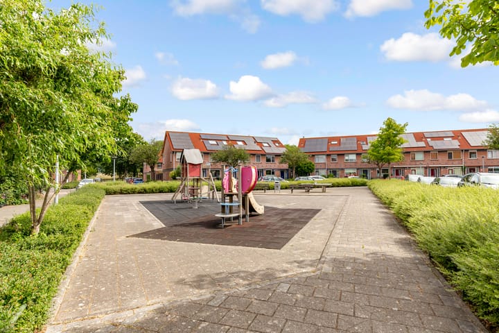 Photo 44 of Annie Bosstraat 21