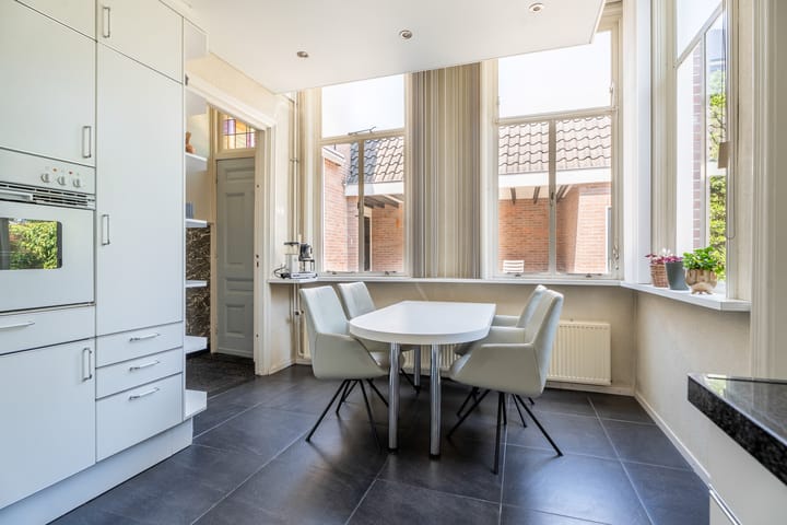 Foto 8 van Hasseltstraat 200