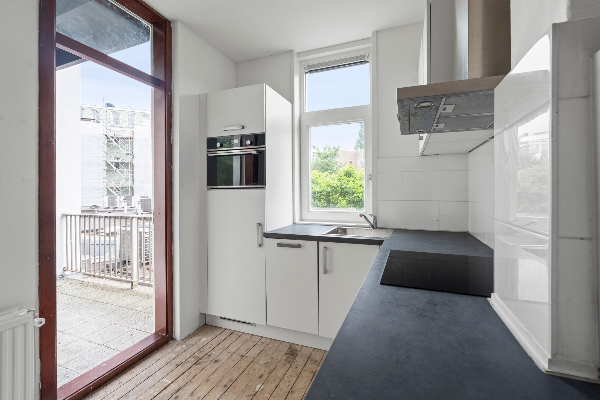 Foto 9 van Molukkenstraat 83-1