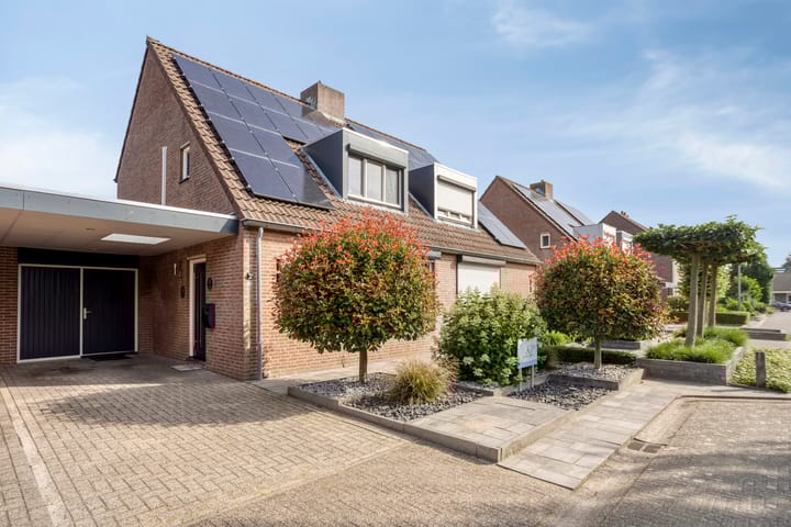 Photo 35 of Hageldor 17