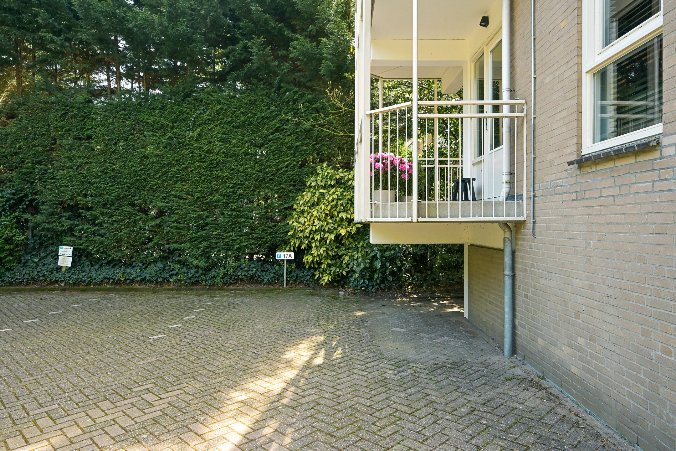 Photo 39 of Parkweg 17-A