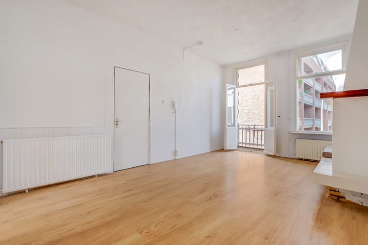 Foto 10 van de Ruyterstraat 207