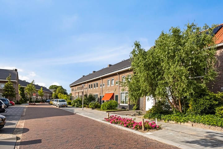 Foto 3 van Heggenroosstraat 2-C