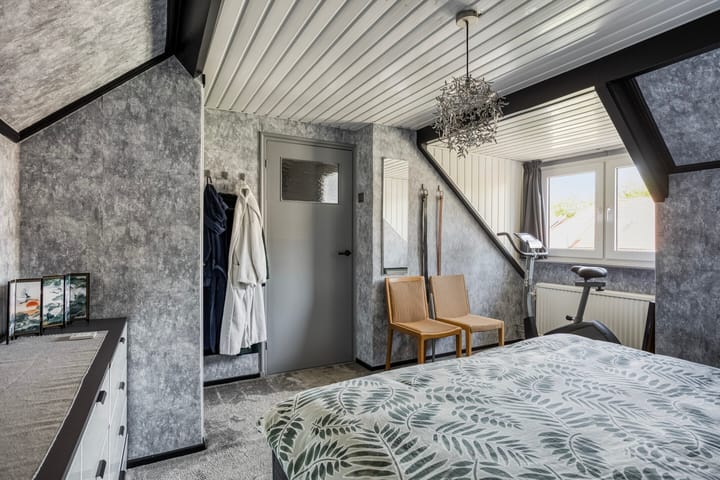 Foto 22 van Heggenroosstraat 2-C