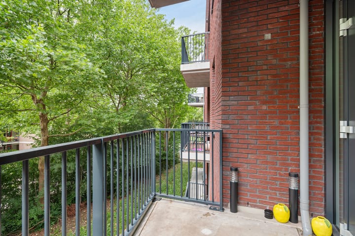 Foto 25 van Bernhardlaan 50