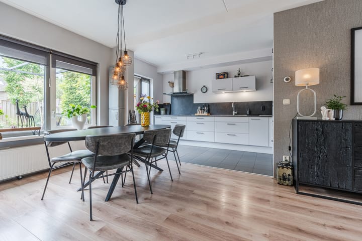 Foto 16 van Jennerstraat 7