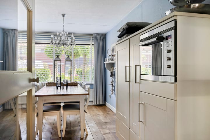 Foto 8 van Bernard Canterstraat 23