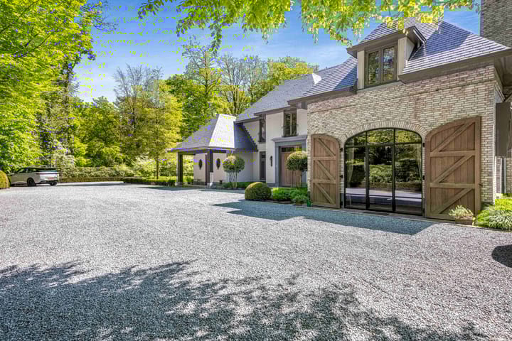 Photo 4 of Anton Mauvelaan 1