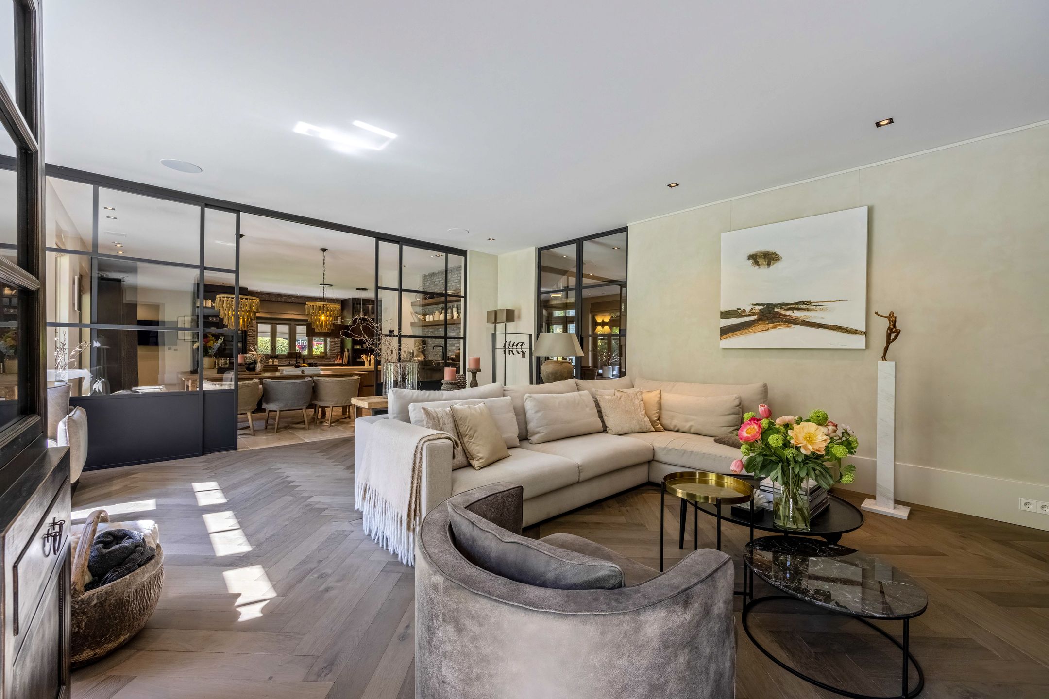 Photo 9 of Anton Mauvelaan 1