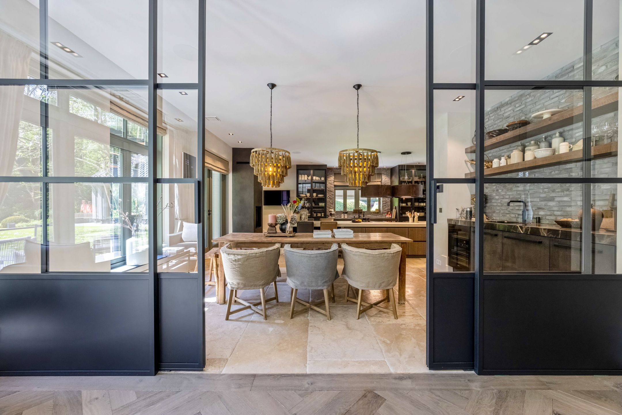 Photo 12 of Anton Mauvelaan 1