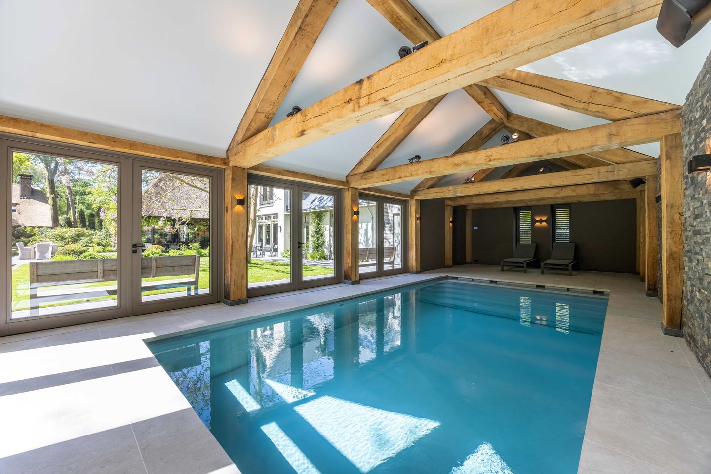 Photo 25 of Anton Mauvelaan 1